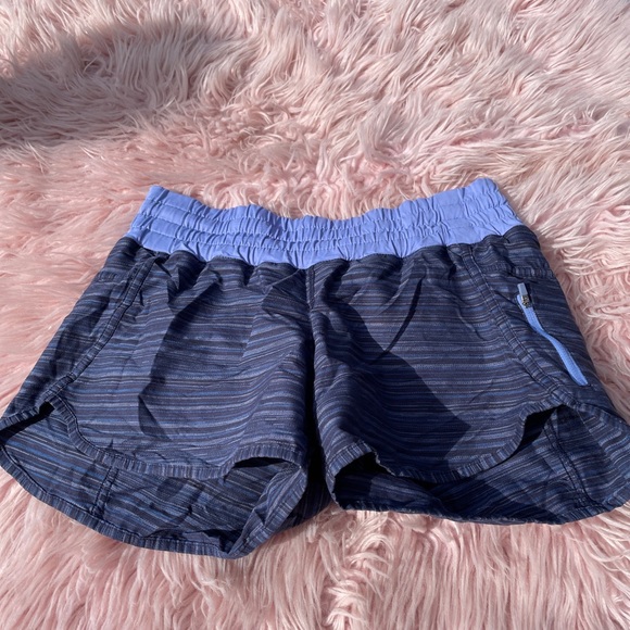 Lululemon We Are From Space Cadet Blue Stripe Lullaby Tracker Short II 2-way 10 - Picture 1 of 5
